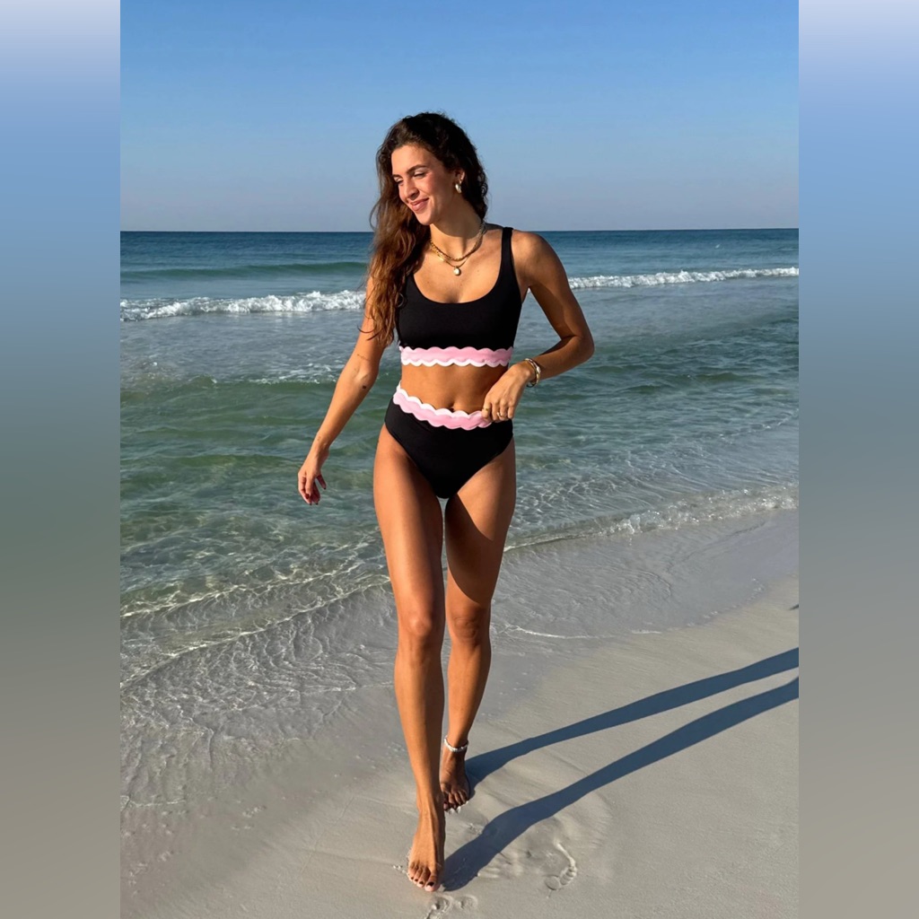 Beach Riot Bikini Set: Marin Top& Harriet Bottoms, Color:Sweet Berry Wave/Small